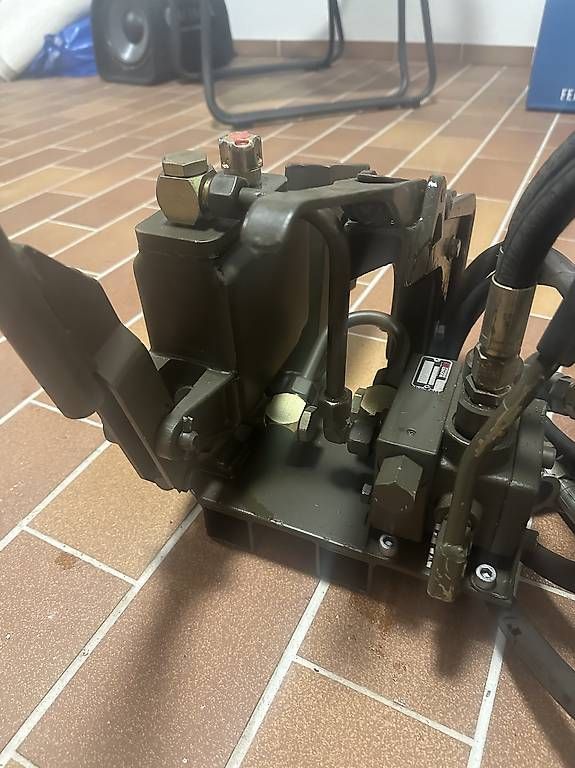 Pompe & Parti di ricambio: Hydraulisch Pumpe Bucher – Usato da Lausen venduto da Gjuliana4 3