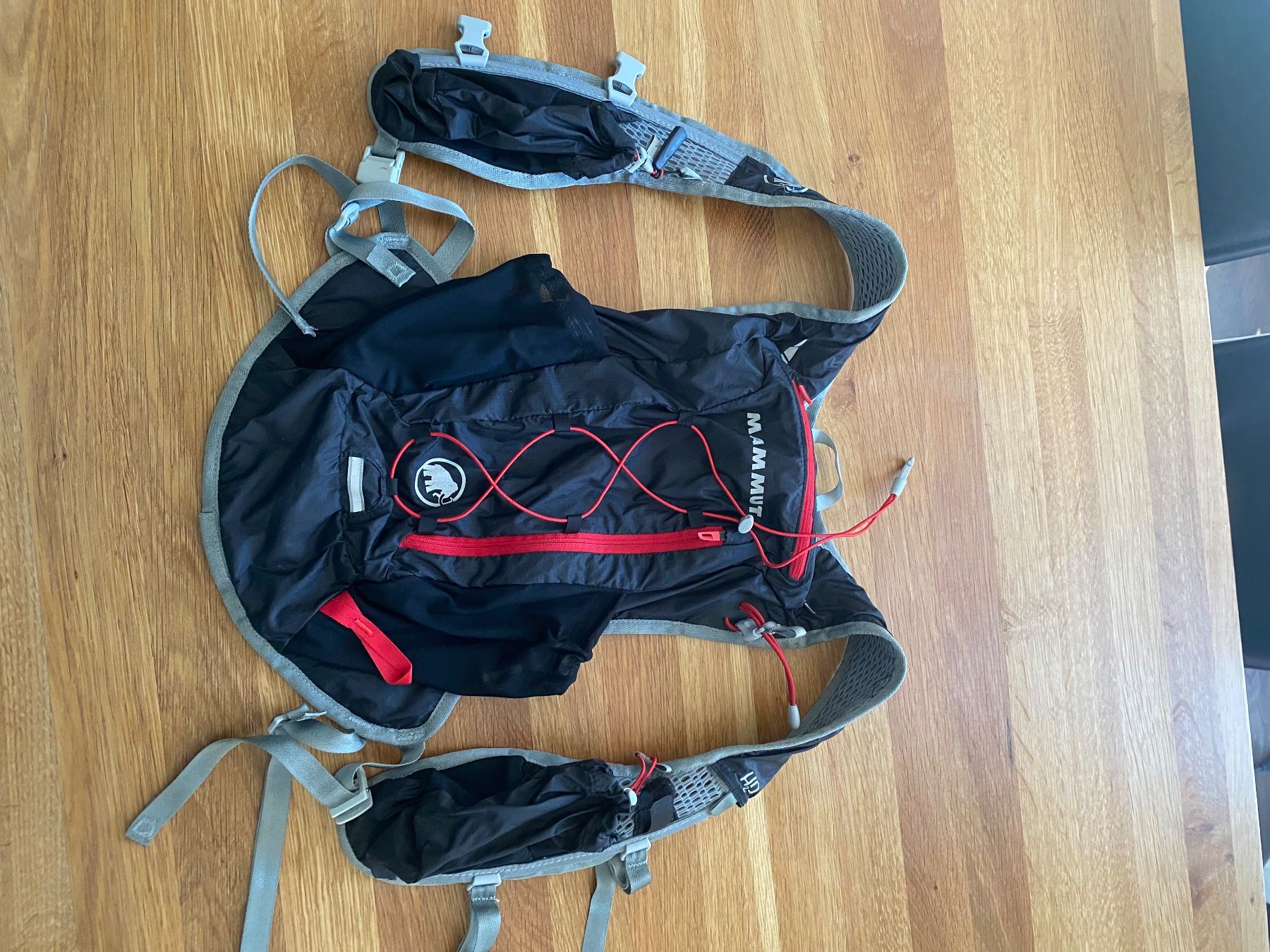 Mammut Zaini: Mammut Rucksack Trail Light – Usato da Gachnang venduto da Lola051
