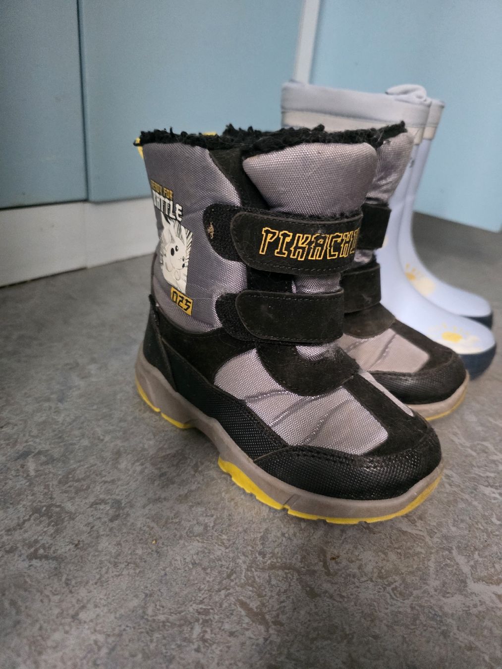 Scarpe per ragazzi: Kids Winter Boots & Rain Boots - Size 28/29 - Bundle! – Usato da Ebikon venduto da TessStoran 1
