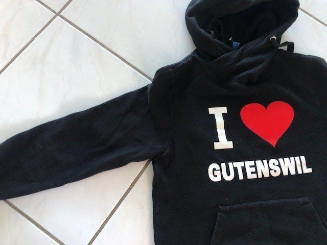 Maglioni & Felpe: Kapuzepullover schwarz – Usato da Gutenswil venduto da walker60