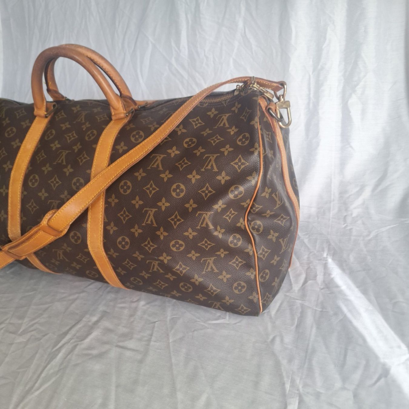 Louis Vuitton Taschen: Louis Vuitton Keepall Bandoulière 60 Monogram – Gebraucht aus Kilchberg ZH von mrmame 1