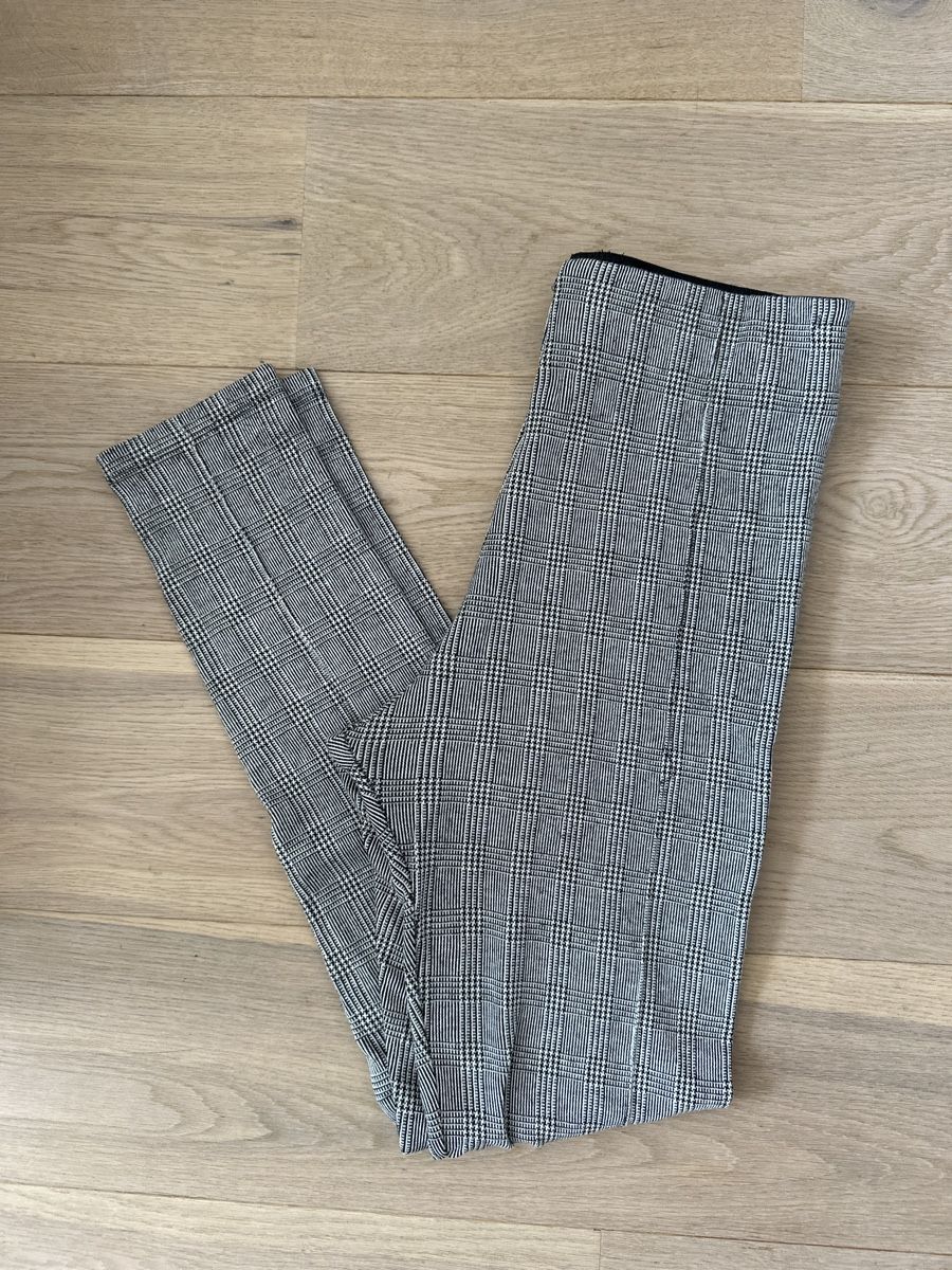Zara Leggings: Karrierte Leggins Grösse S/XS – Usato da Rheineck venduto da sam_9m27