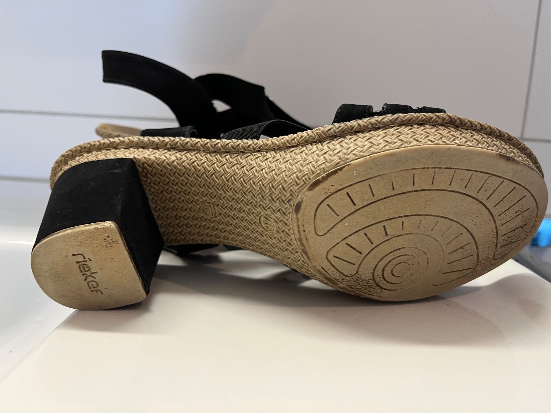 Rieker Scarpe da donna: Rieker Sandalen Gr. 40 – Usato da Birmenstorf AG venduto da BMW.M5 1