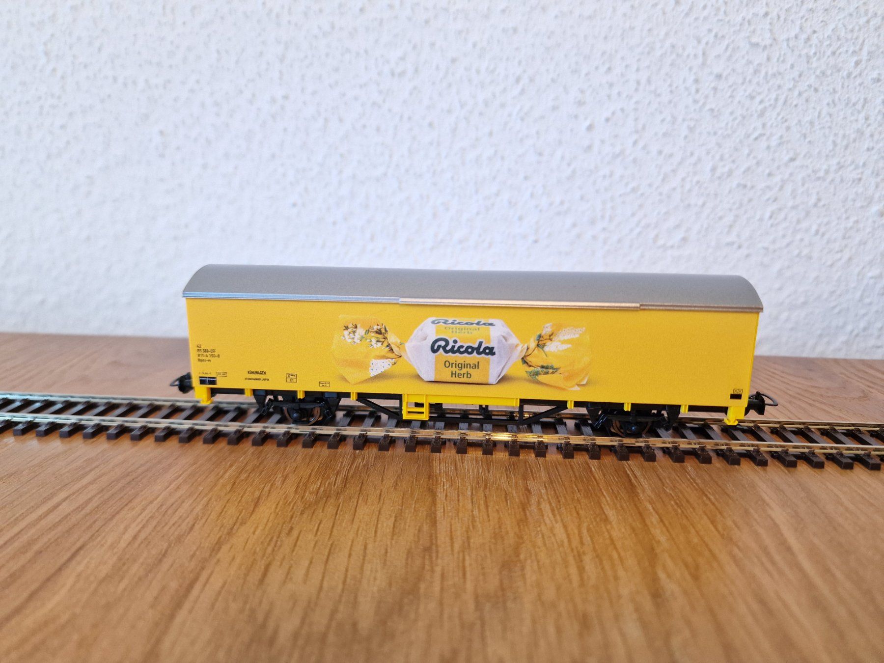 Piko Modellini di ferrovie: SBB Güterwagen Ricola H0 – Usato da Matten b. Interlaken venduto da lor_hr9w