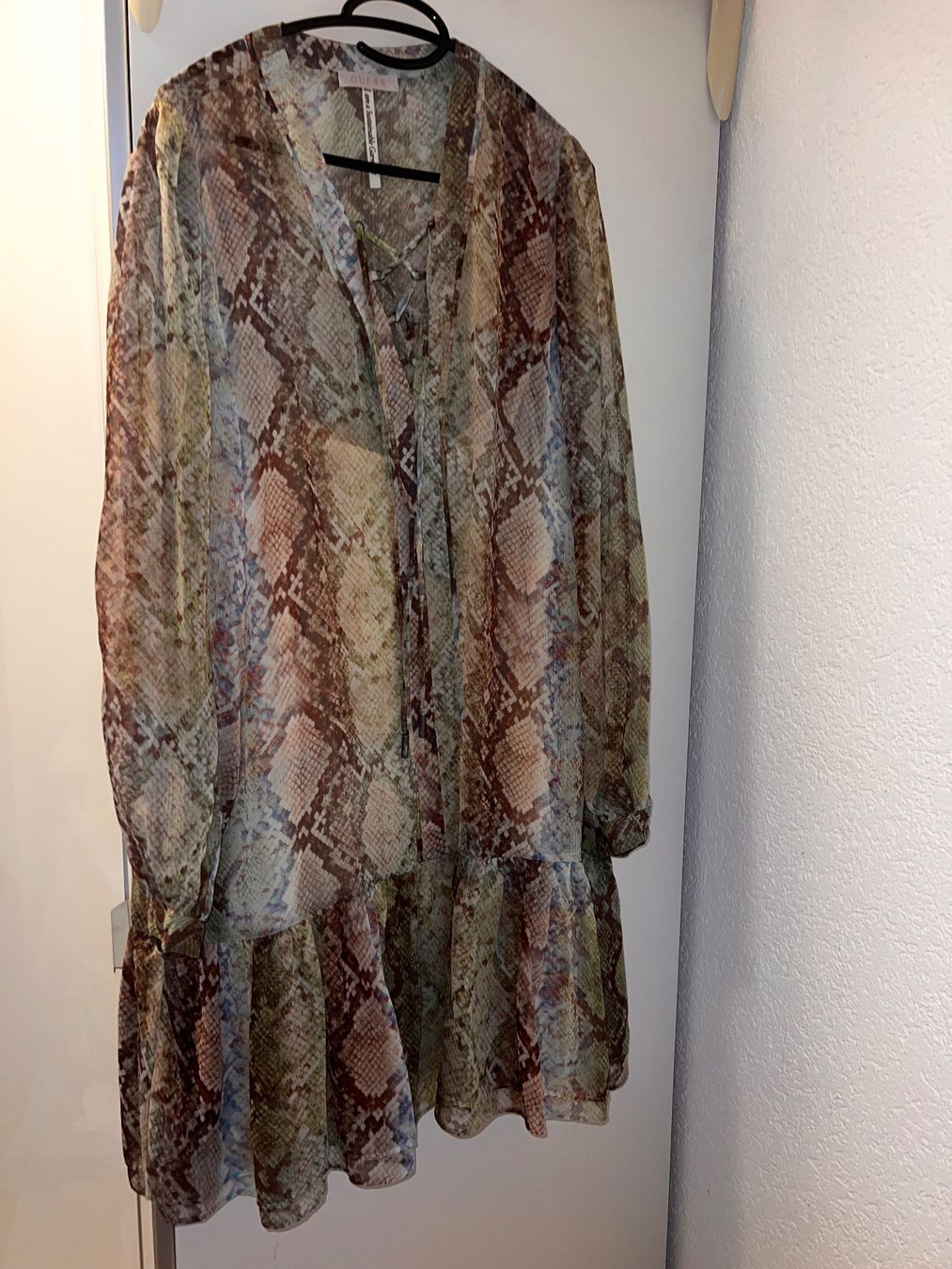 Guess Vestiti: Kleid GUESS L neu – Nuovo (secondo la descrizione) da Dornach venduto da samuti