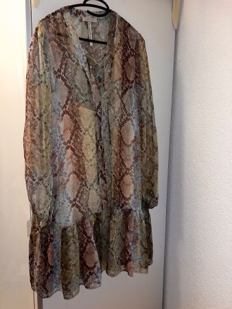 Kleid GUESS L neu