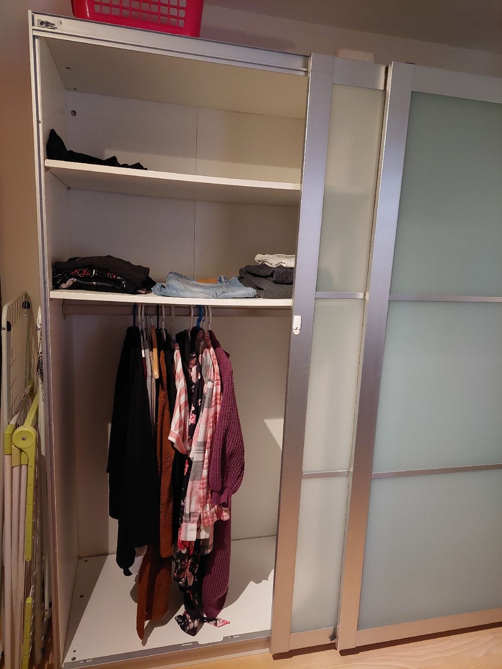 Armadi: Kleiderschrank – Usato da Münchwilen TG venduto da BrinaBull86 2