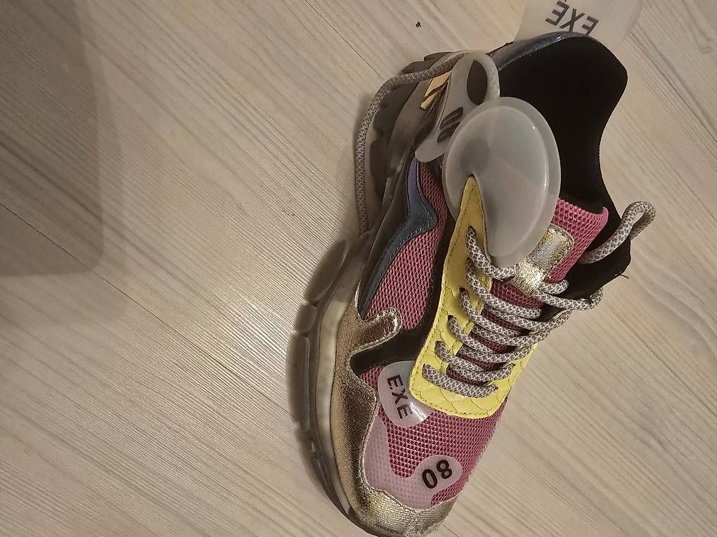 Damenschuhe: Sneakers – Gebraucht aus Gutenswil von evita.64 2