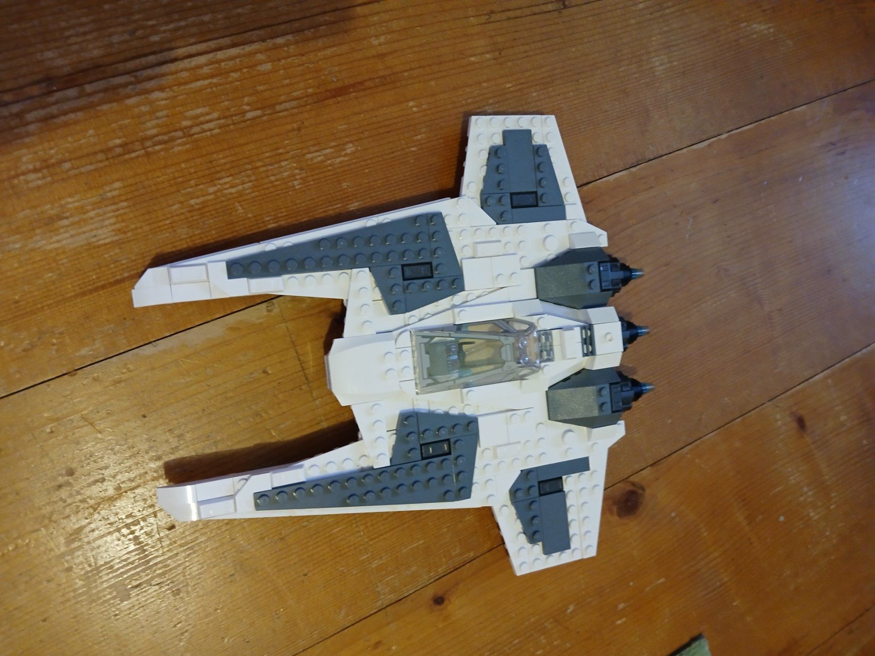Lego Kit di costruzioni: Lego Mandalorian Fang Fighter – Usato da Eriz venduto da jos_hs6w