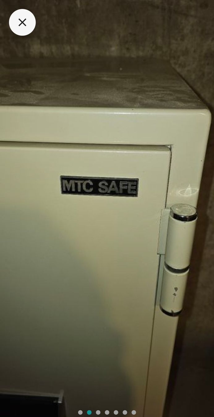 Coffre-fort: Tresor MTC Safe – Défectueux à Bilten par Stefan6363 1