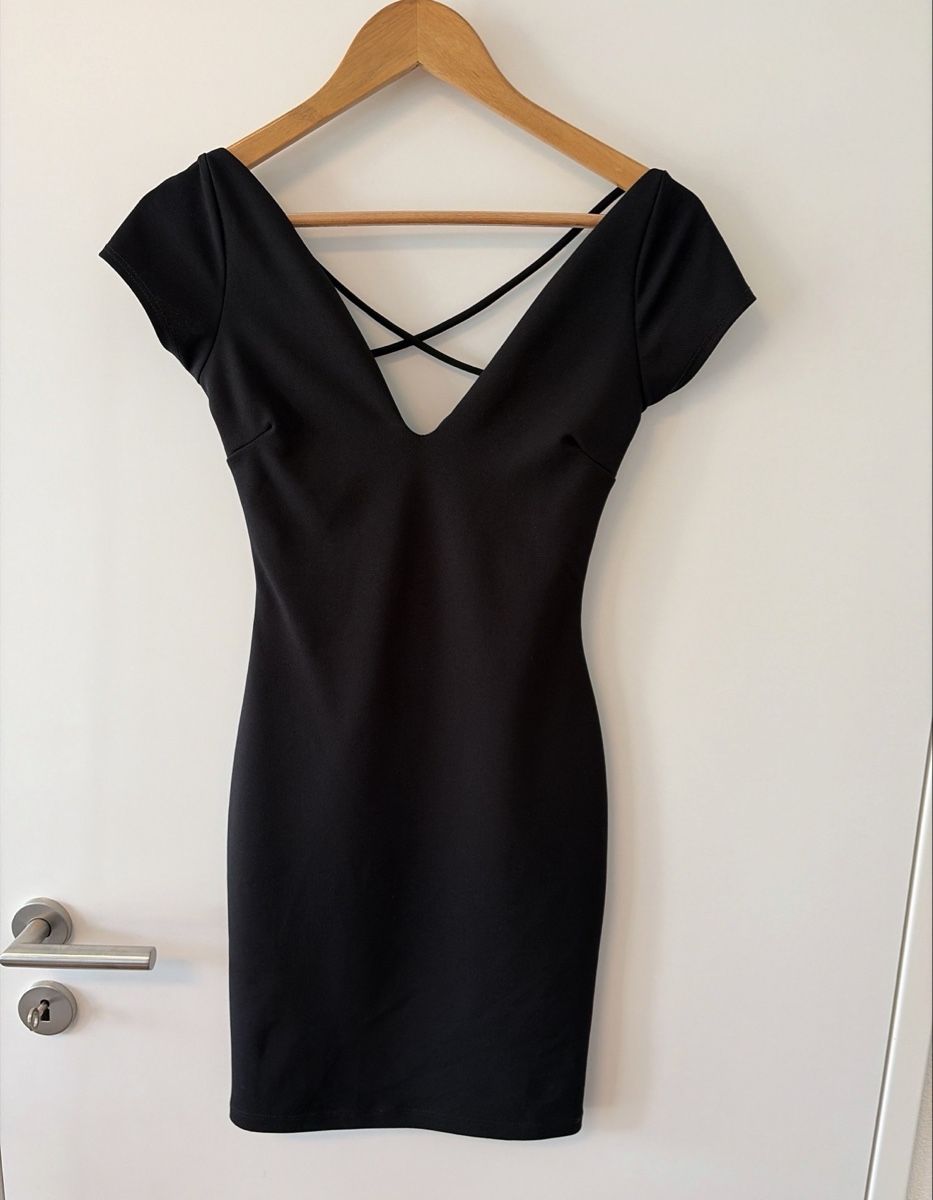 Vestiti: Minikleid mit Rückenausschnitt – Usato da Henau venduto da martina_1998