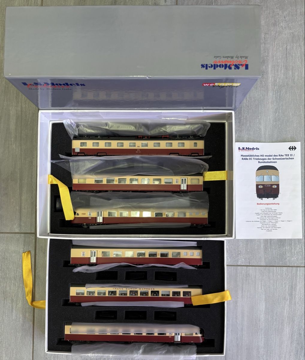LS Models Modellini di ferrovie: LS Models RAe TEE 17021 – Usato da Degersheim venduto da FrauLuzi 1
