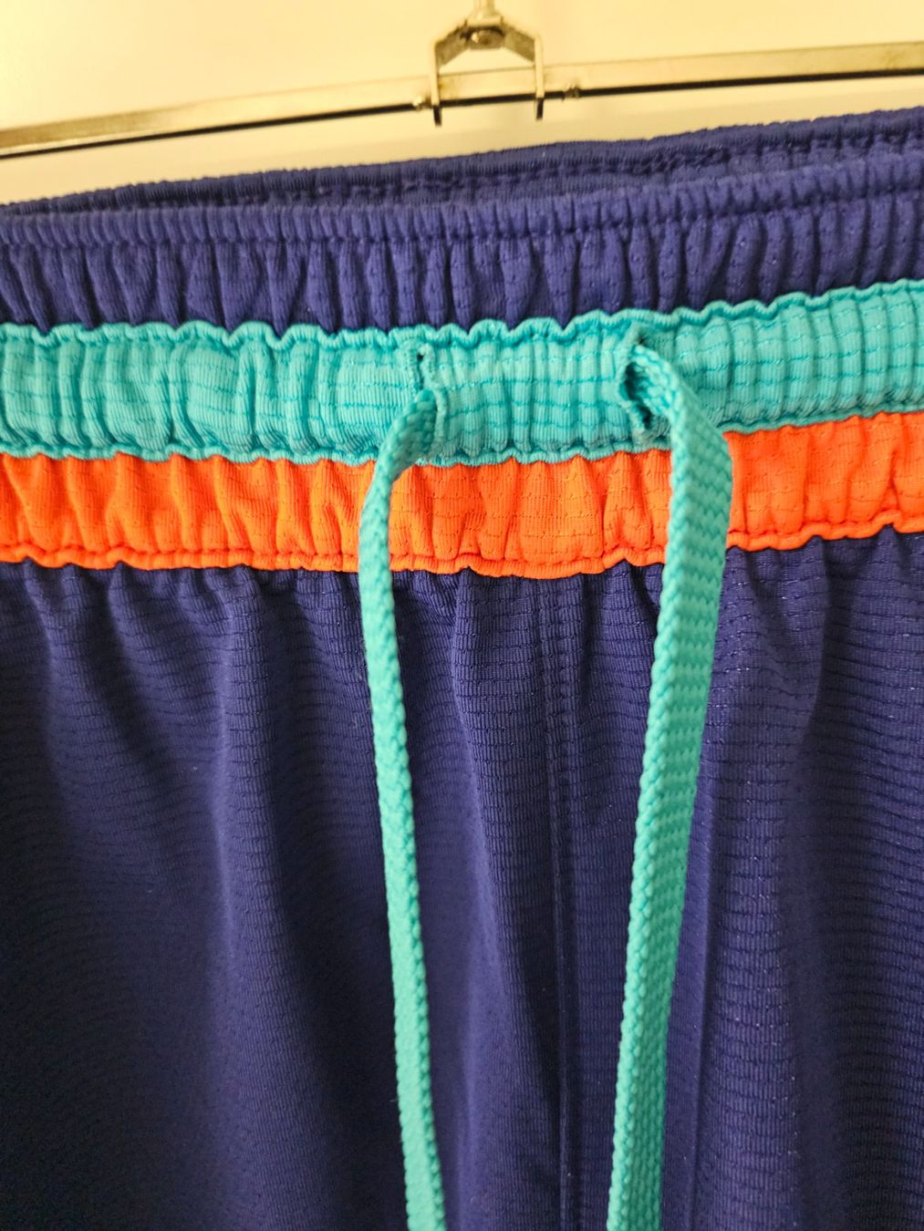 Nike Pantaloni: Sporthose von Nike Gr. S – Usato da Rheineck venduto da aron012 4