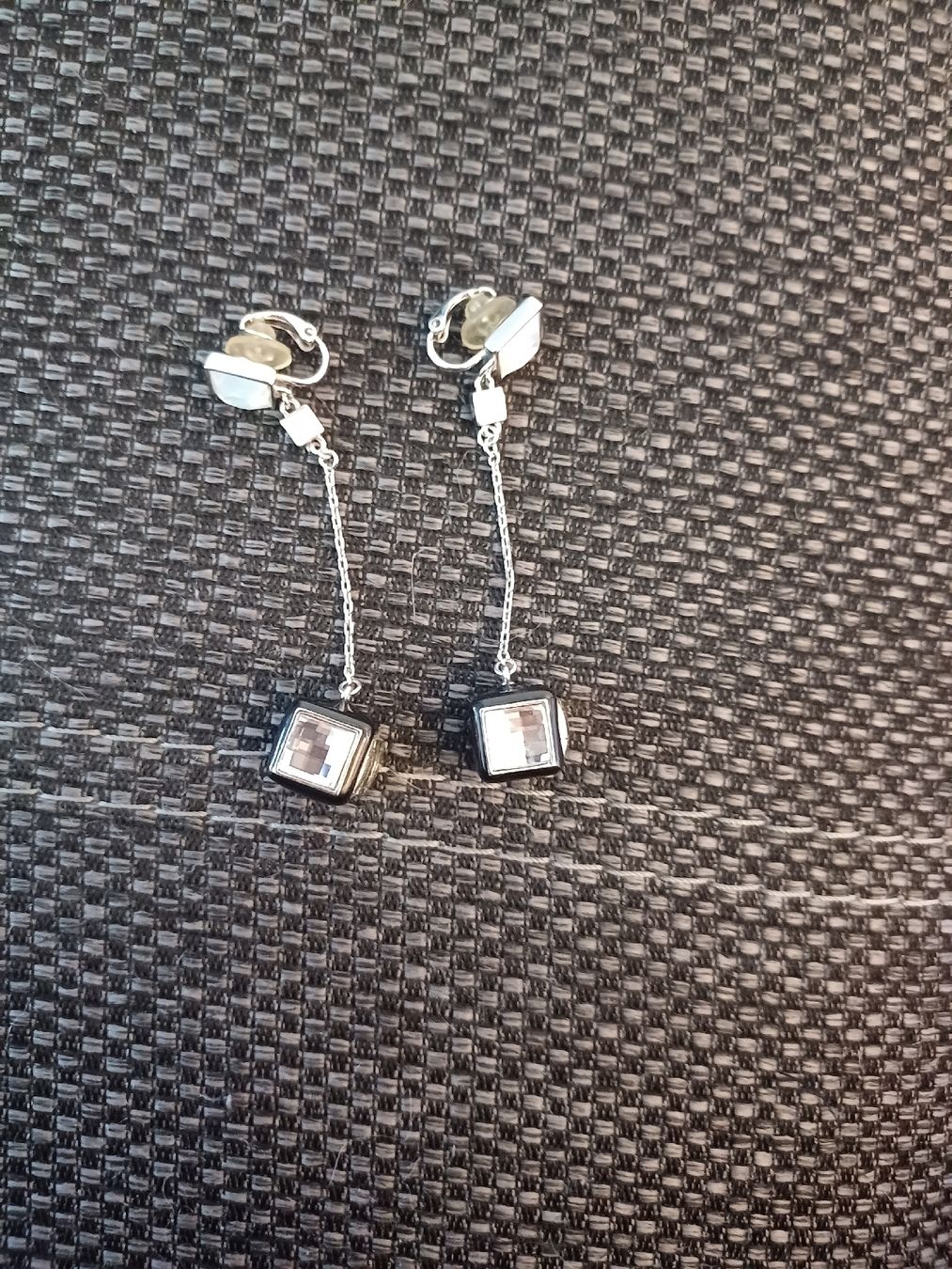 Swarovski Orecchini pendenti & Orecchini a lobo: Swarovski Ohrclips – Usato da Niederwangen BE venduto da Loulilou86