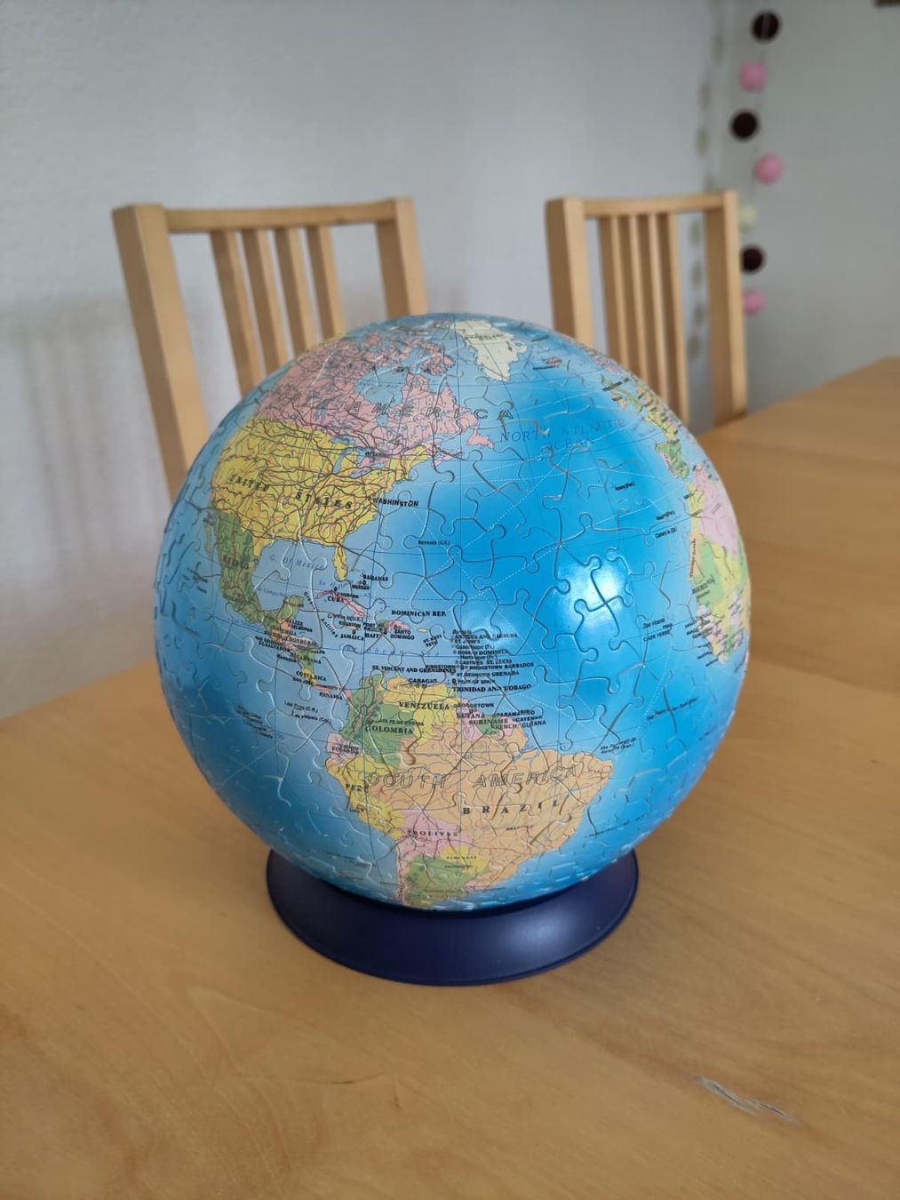 Ravensburger Puzzle: Puzzle Ravensburger globe terrestre – Usato da Aigle venduto da GTZL1 1
