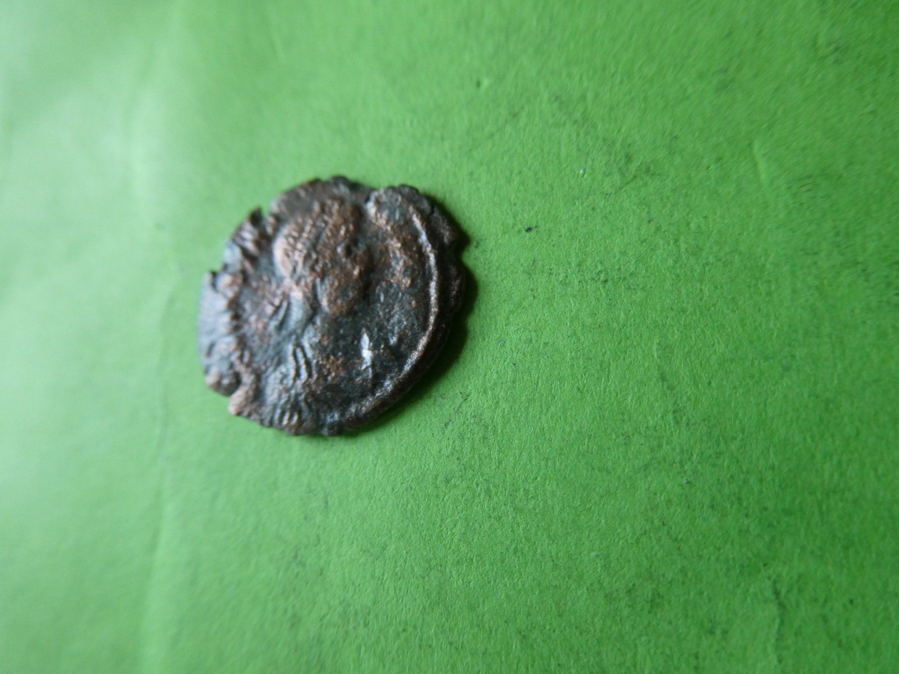 Tutti le monete: uralte Bronzemünze  18 mm     1.65 g – Usato da Hinterforst venduto da Rohusri 1