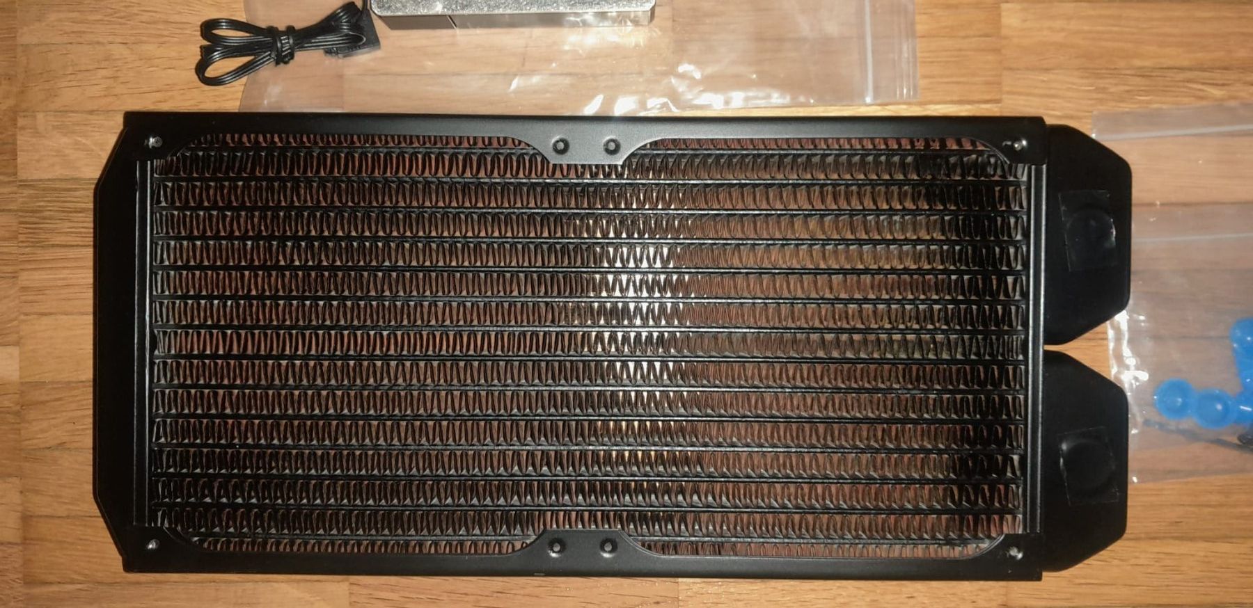 Composants électroniques: Komponenten für PC-Wasserkühlungen – Neuf (Voir description) à Bellinzona par tah_v5tl 4