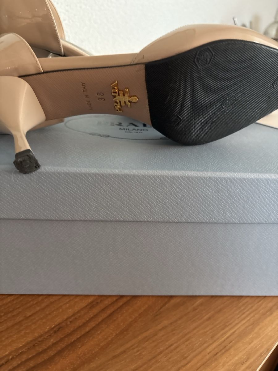 Scarpe da donna: Prada Heels, Nude Leather, Pointed Toe – Usato da Meilen venduto da ale_qv7w 2