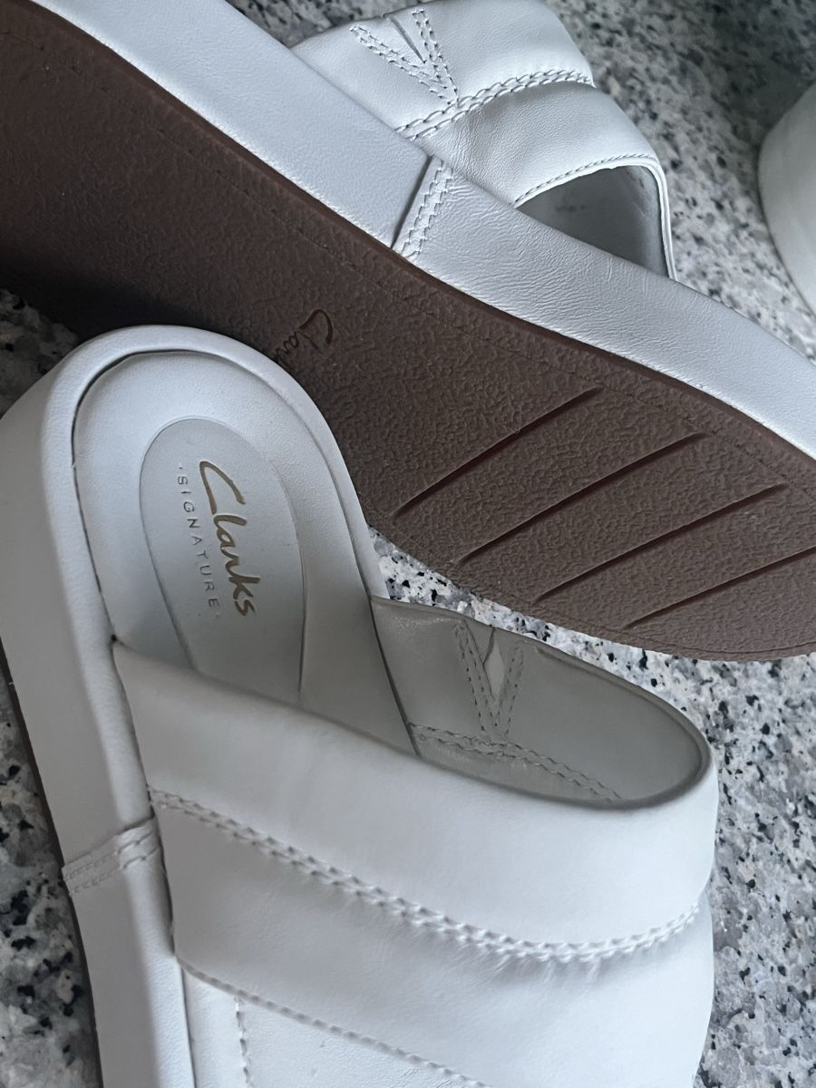 Clarks Chaussures femmes: Clarks Sandalen weiss Leder 39,5 NEU 🤍 – Neuf (Voir description) à Zürich par tsunrise122 4