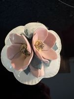 Porzellan-Dose Blume Rosa Weiss mit Bodenmarke 7361