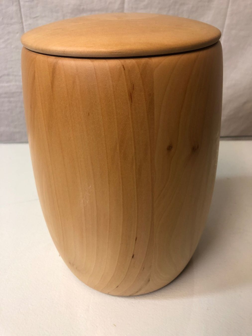 Vasi & Recipienti: Holz-Urne Höhe 27cm – Usato da Brunnen venduto da Allerwaren 2