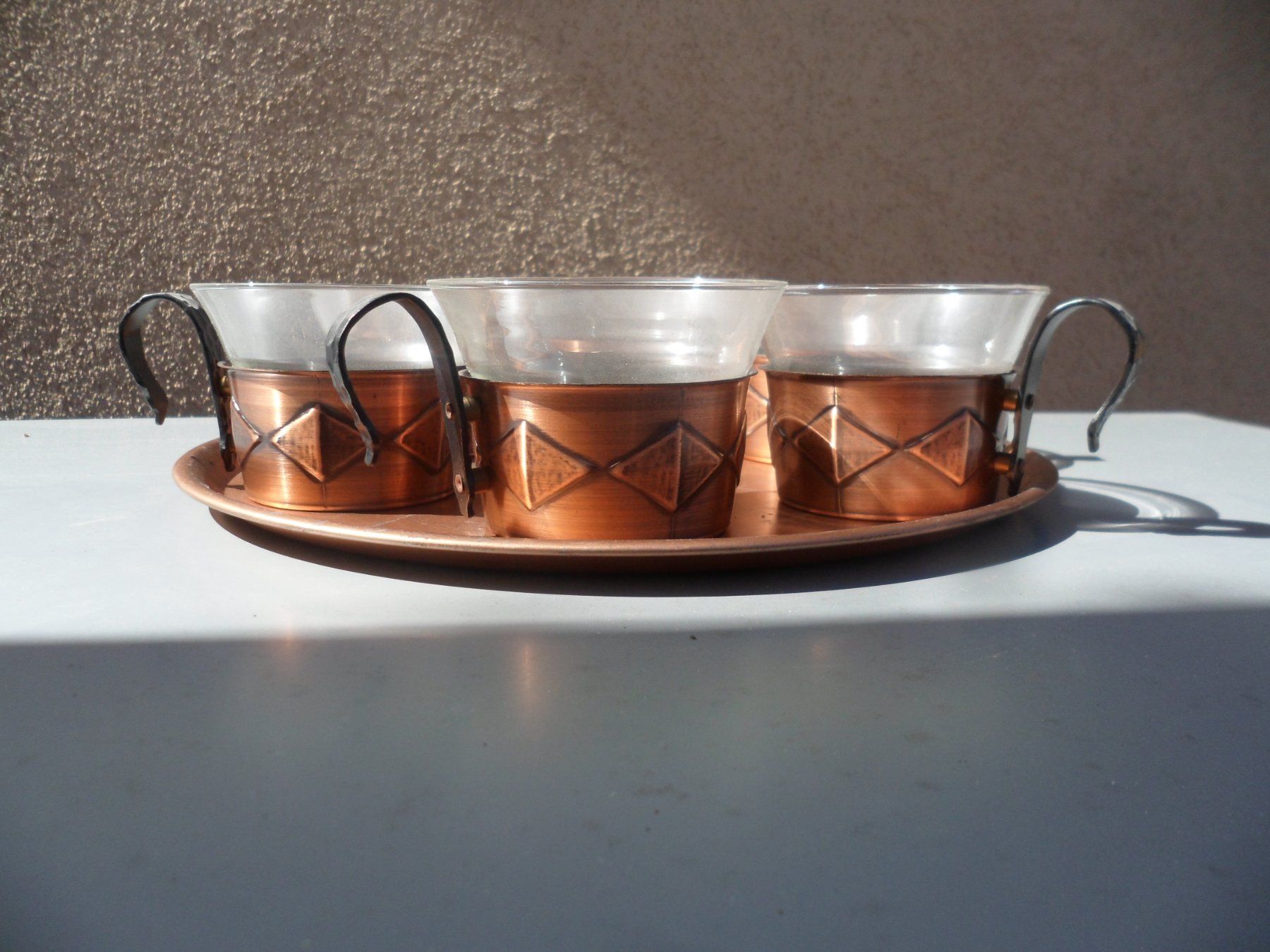Tazze: 6 Tasses avec support cuivre + plateau – Usato da Yverdon-les-Bains venduto da pitchouffe 1