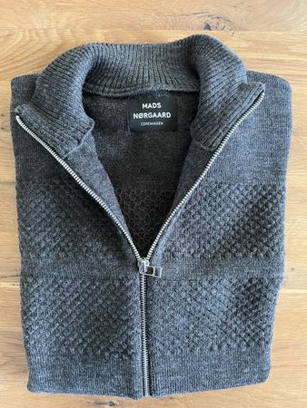 Neu: Strickjacke Mads Nørgaard Gr. L