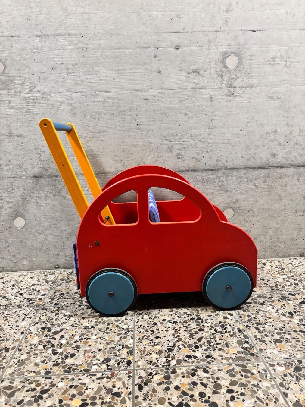 Veicoli per bambini: Lauflern Auto zum mitfahren – Usato da Aarau venduto da fabienchen81