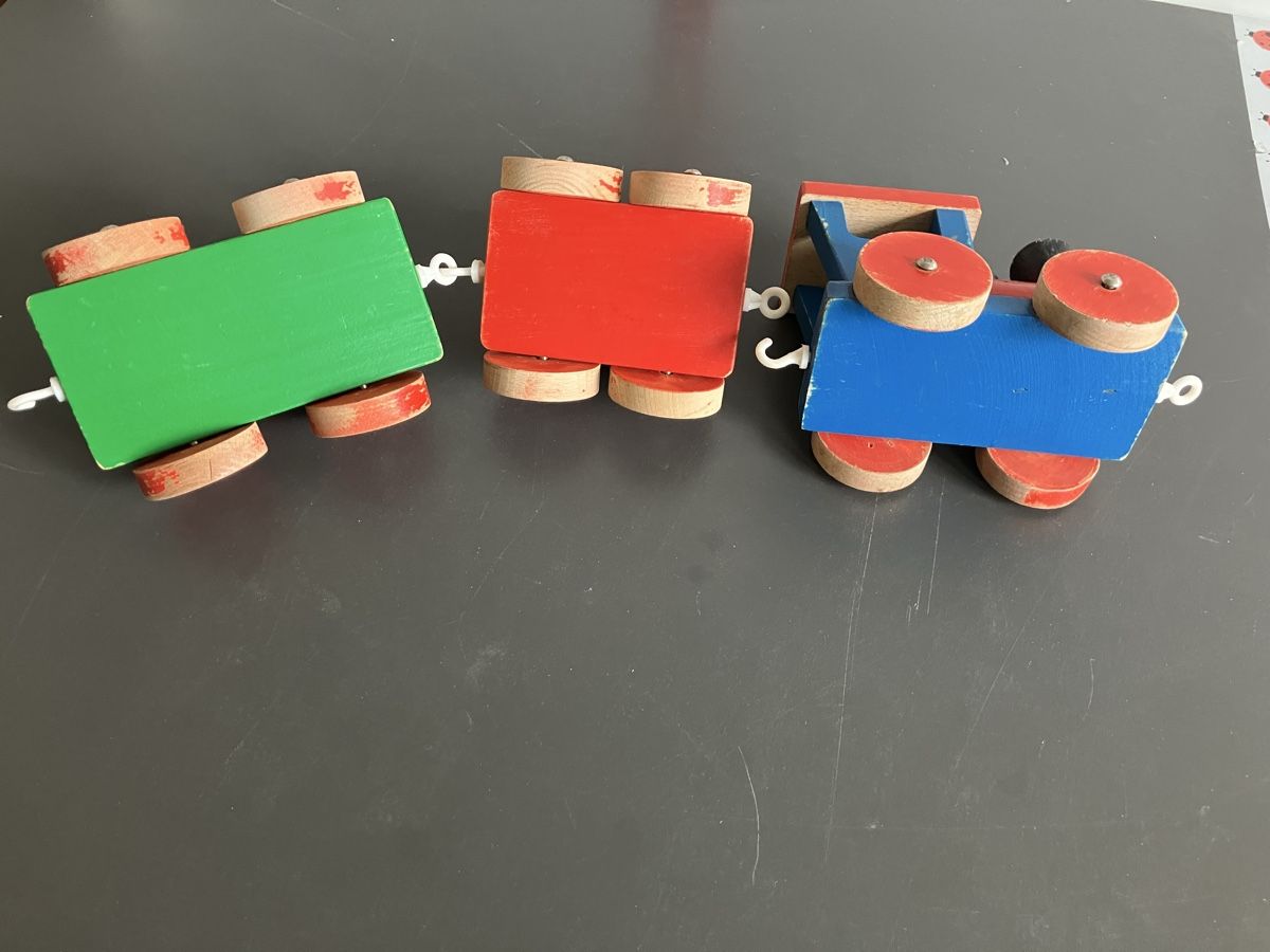 Giocattoli: Spielzeug Zug aus Holz – Usato da Aarburg venduto da Wendepunkt_Fundgrube 3