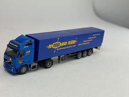 WI- Herpa Volvo Pritschensattelzug Nord Süd