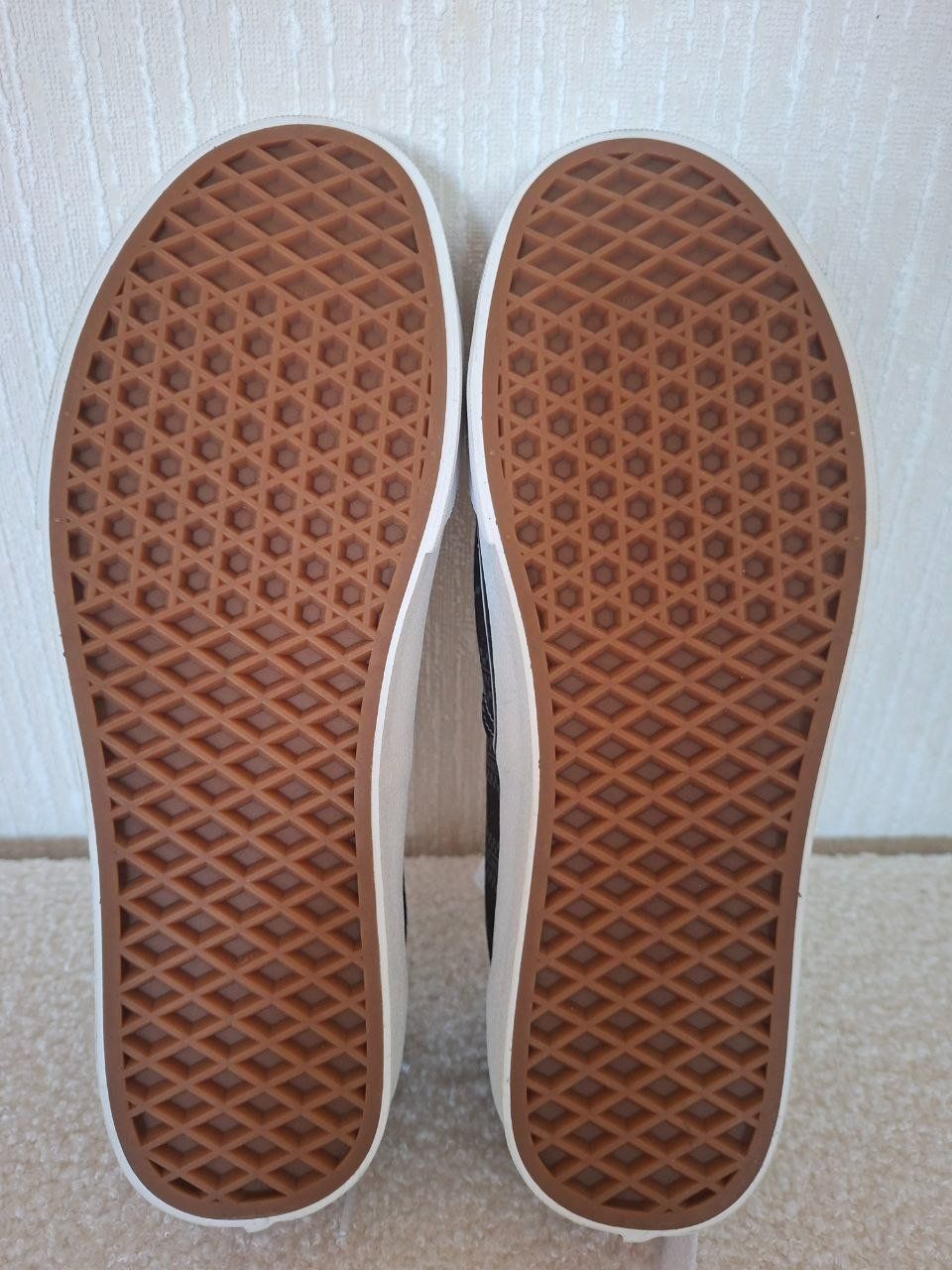 Vans Scarpe da uomo: Baskets Vans Authentic Logo Pattern  (Taille 41 / US 8.5) – Usato da Martigny venduto da ana_55ml 2