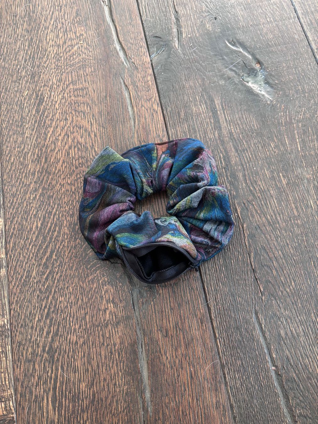 Accessori per capelli: Scrunchie mit Geheimfach – Nuovo (secondo la descrizione) da St. Niklaus VS venduto da loumonrohandmade
