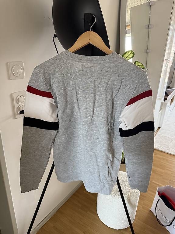 Guess Maglioni & Felpe: Guess Pullover – Usato da Schlieren venduto da pde_l8td 1