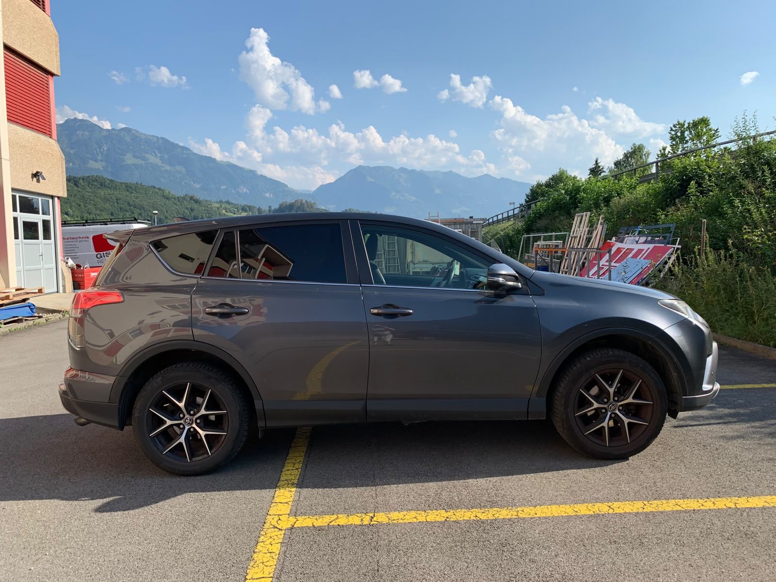 Toyota Autos: Toyota RAV4 – D'occasion à Sachseln par oli_8r6w 2