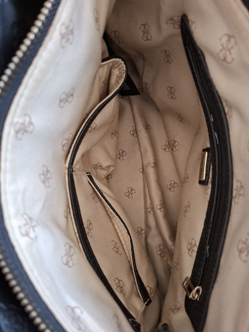 Guess Borse da donna: Sac à main GUESS – Usato da Renens VD venduto da ser_j2fn 4