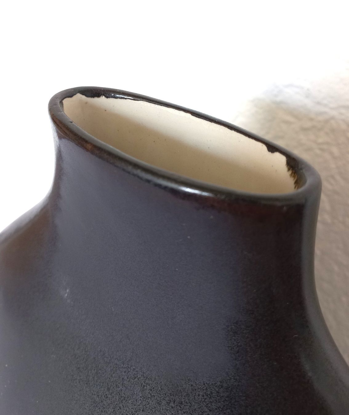Vasi & Recipienti: Schwarze handbemalte Keramikvase, Thailand – Usato da Bévilard venduto da Orscha 6