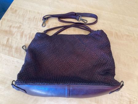 Leder Handtasche in schönem Weinrot