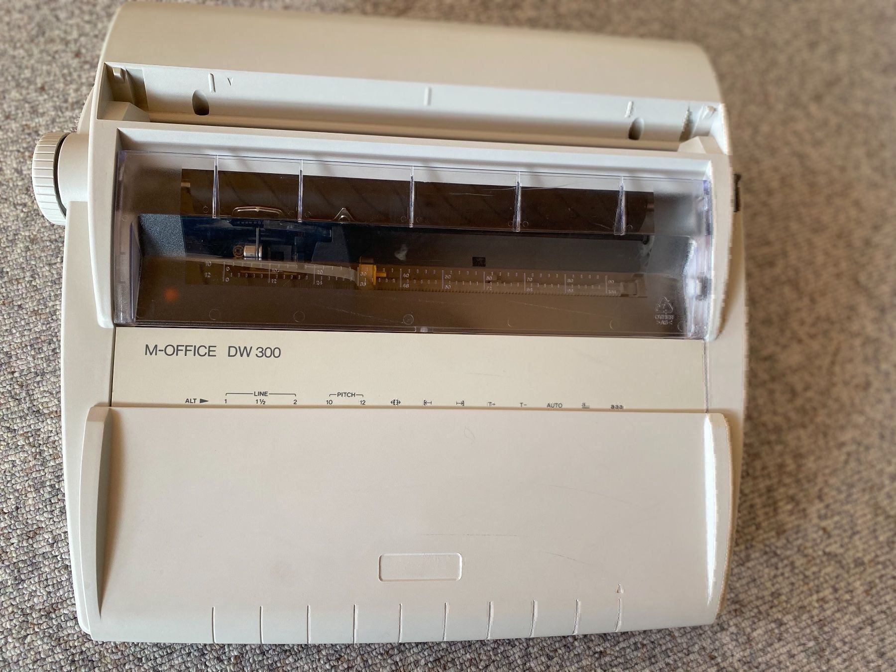 Brother Macchine da scrivere: Schreibmaschine Typ DW 300 – Usato da Appenzell venduto da Sonnschein_ 2