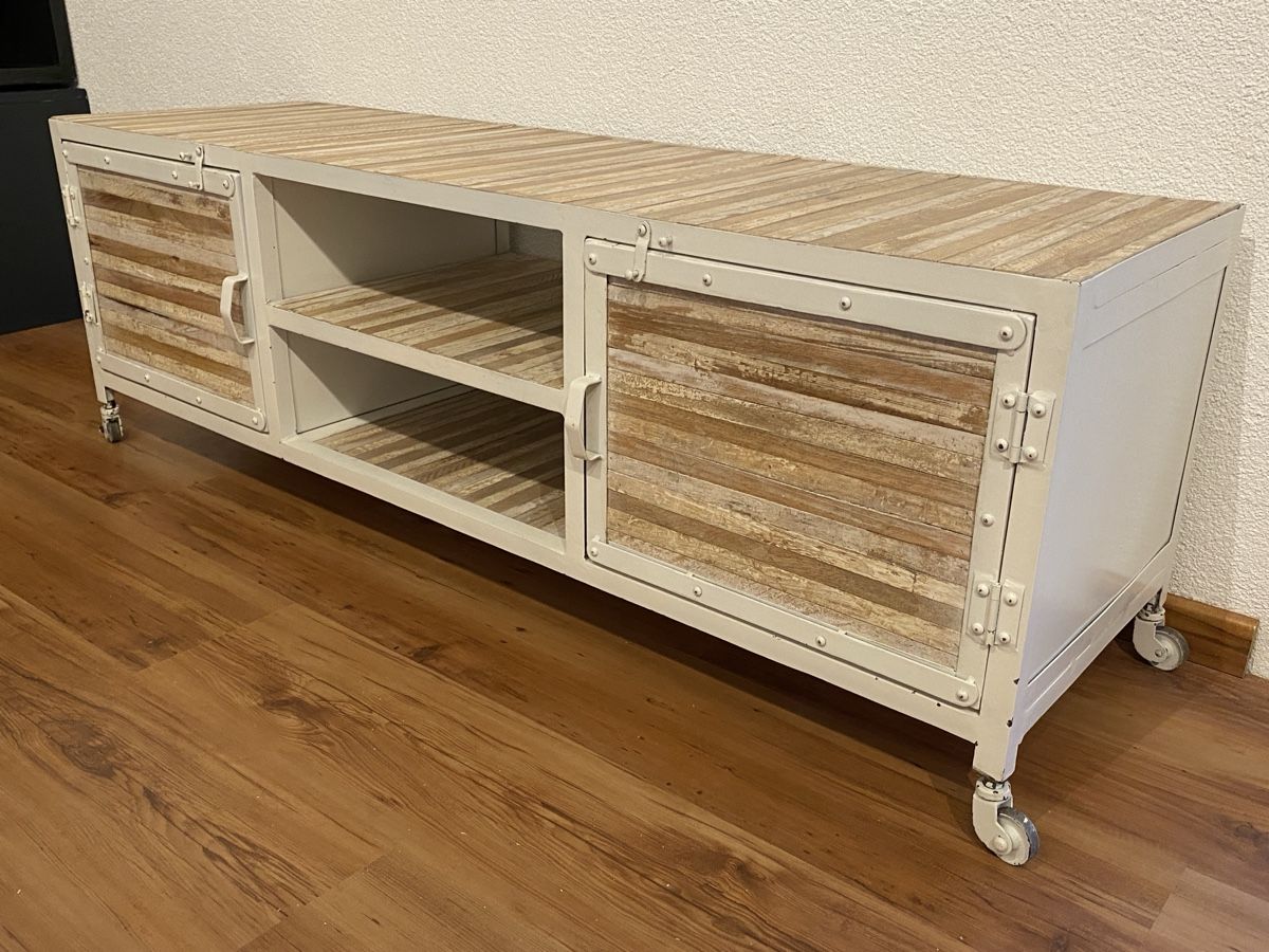 Maisons du monde Mobili TV: Sideboard Maison du Monde – Usato da Sutz venduto da Cash900