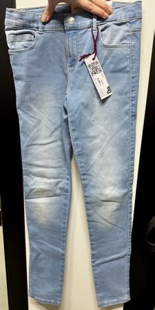 Helle Jeans für Mädchen, Grösse 152, neuwertig!
