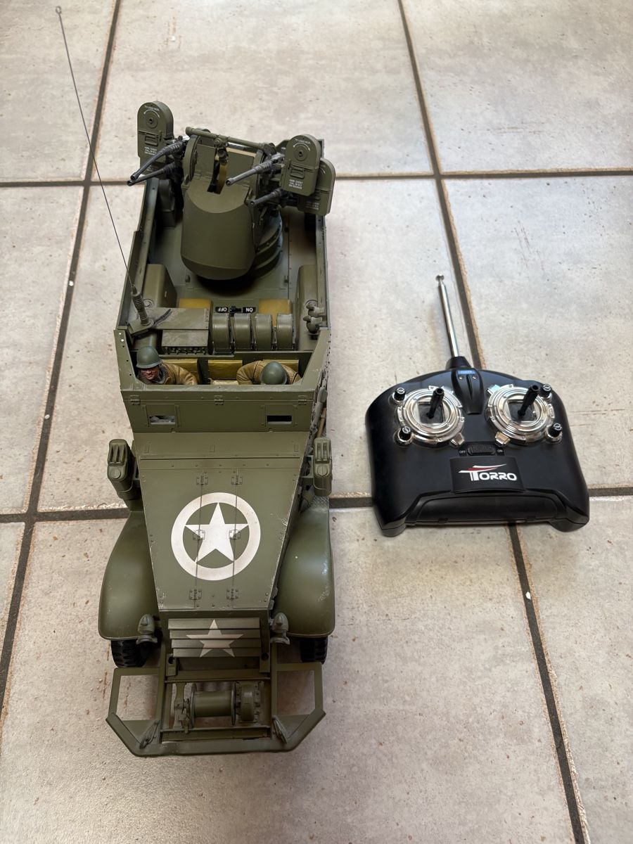 Modellismo RC: US- M16 Halbkettenfahrzeug RC 1:16 – Usato da Reichenbach im Kandertal venduto da rue_88nv