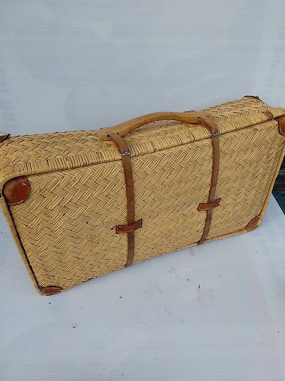 Valises de voyage: Valise en osier – D'occasion à Noiraigue par pel_ny7d