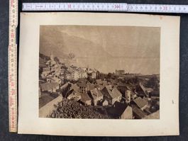 Montreux VD Altstadt am Genfersee Foto auf Karton
