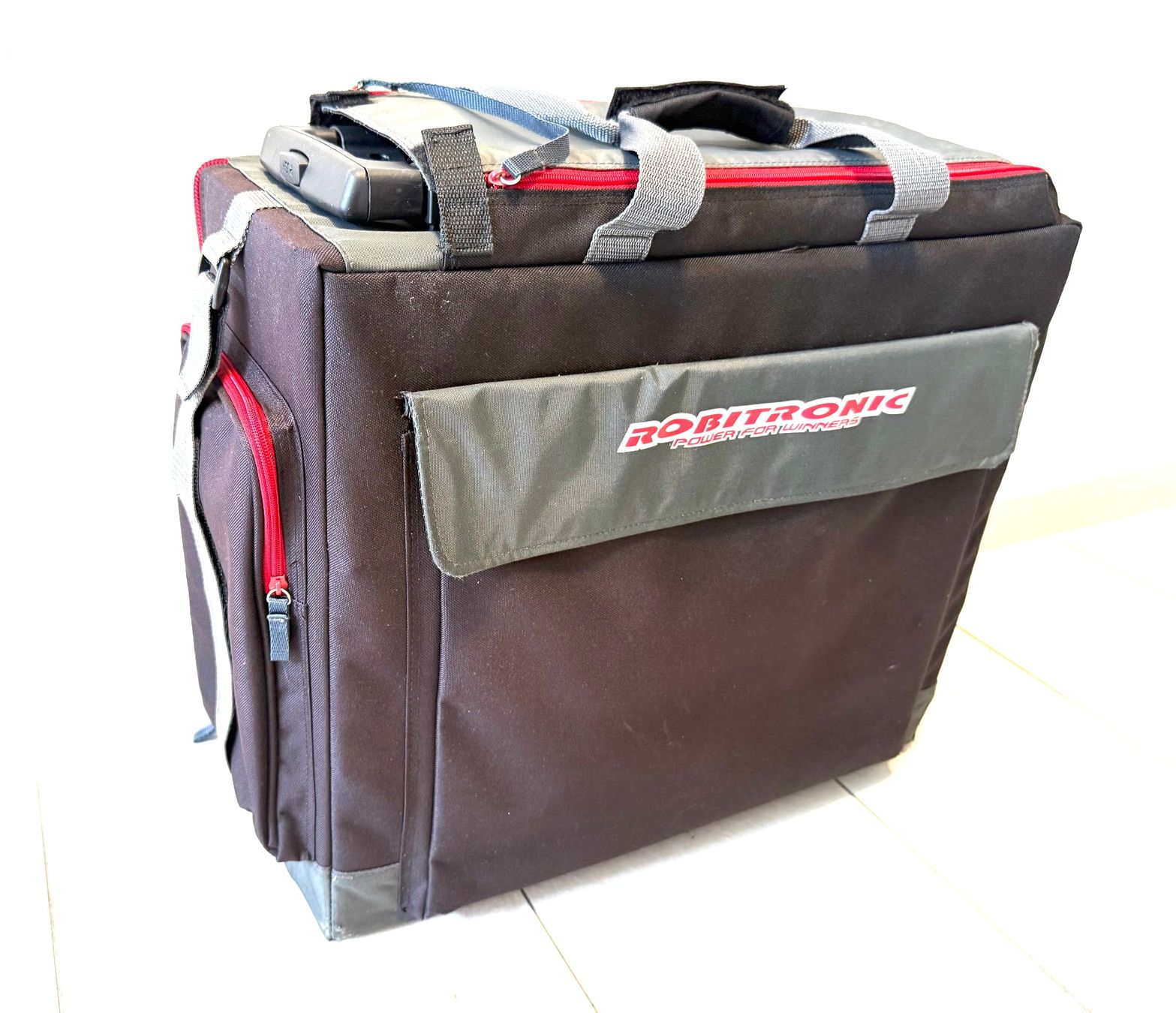 Team Magic Modellismo RC: SAC DE TRANSPORT 1/10 ROBITRONIC – Usato da Yverdon-les-Bains venduto da Fijo-rc 2
