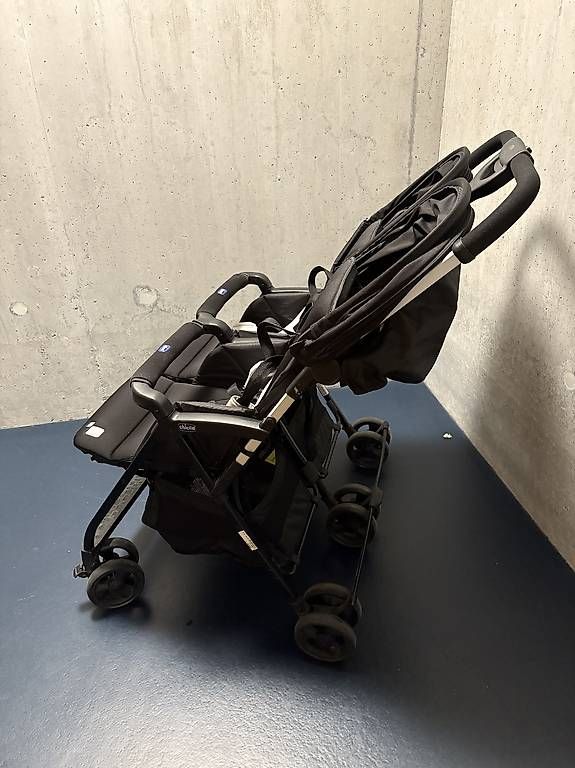 Chicco Carrozzine: Zwillingsbuggy als echtes Leichtgewicht – Usato da Zürich venduto da Miki_300 2