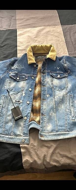 Giacche: Schöne Dsquared2 Jeansjacke L – Usato da Widnau venduto da hil_f6nj 1