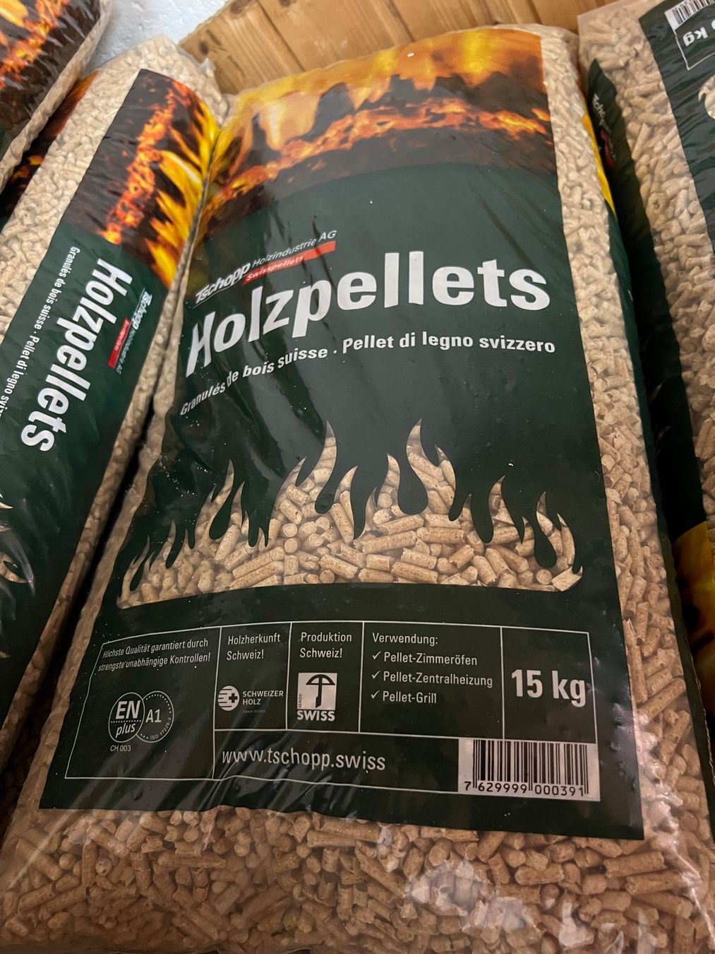 Articoli in legno: Pellets – Nuovo e nell'imballaggio originale da Basel venduto da Anlika4