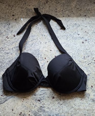 Bikini Oberteil schwarz Grösse 38 