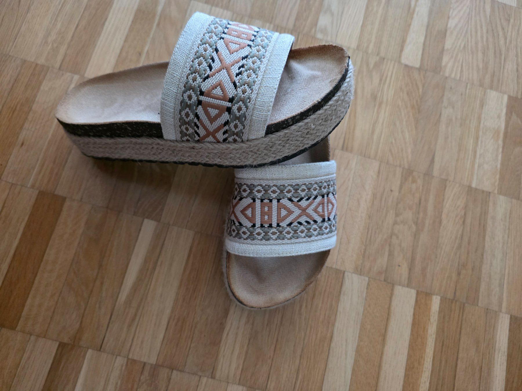Scarpe da donna: Pantoletten im Boho Style, Gr.36 – Nuovo (secondo la descrizione) da Rudolfstetten venduto da ter_dn88 1