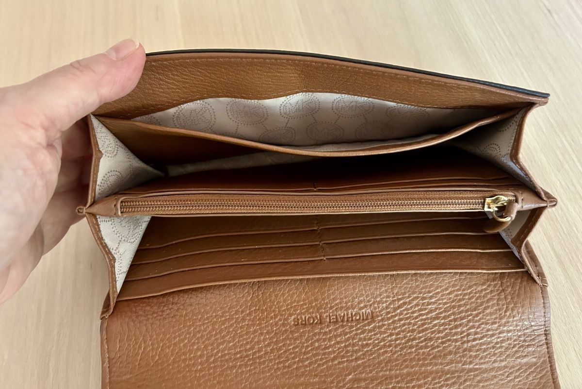 Michael Kors Portefeuilles: Portefeuille MICHAEL KORS – D'occasion à Bernex par api_yfy2 2